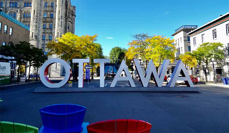 The best places to meet Ottawa girls in the day